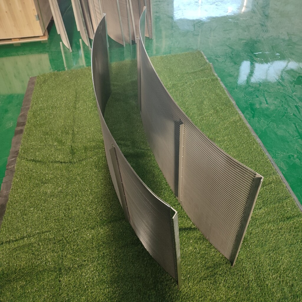 16260933457081800007